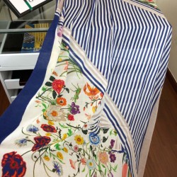 Fake Gucci classic floral cashmere scarf 100 x 200 Blue Replica