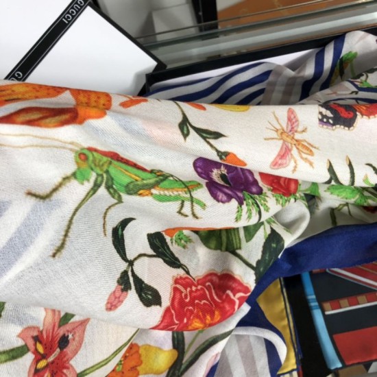 Fake Gucci classic floral cashmere scarf 100 x 200 Blue Replica
