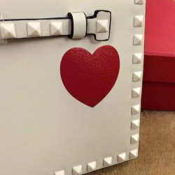 Fake White Rockstud Clutch Bag Replica Replica White Rockstud Clutch Bag